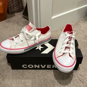 New in box girls converse shoes